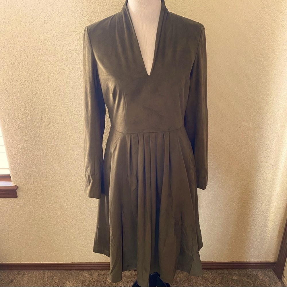 Catherine Malandrino Faux Suede Pleated Skirt Long Sleeve Dress Roasted Okra: 10 - Picture 2 of 12
